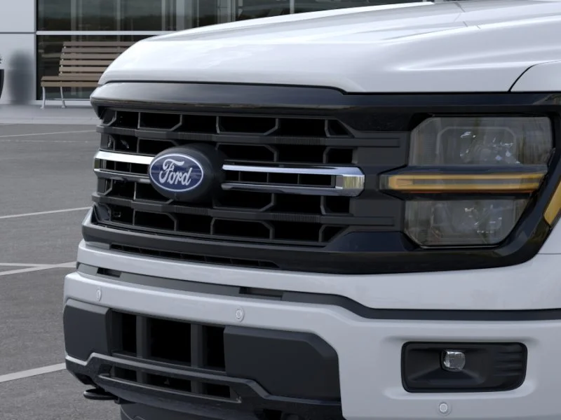 New 2026 Oxford White Ford XLT image 40