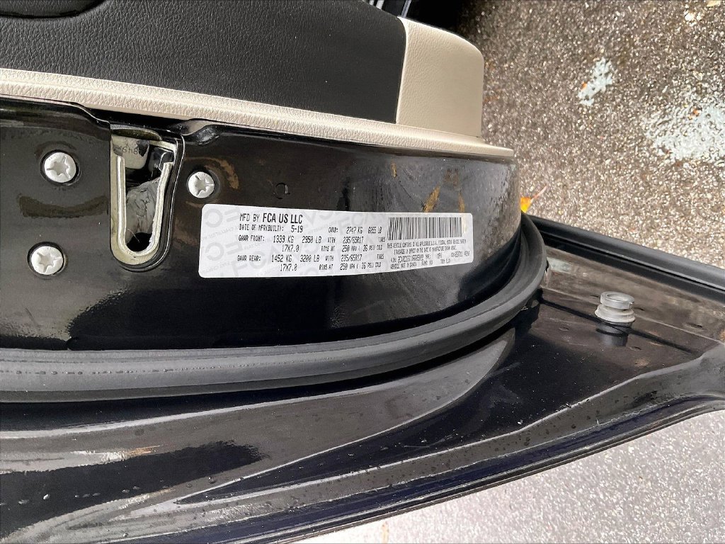 Used 2019 Black Chrysler Touring L Plus image 34