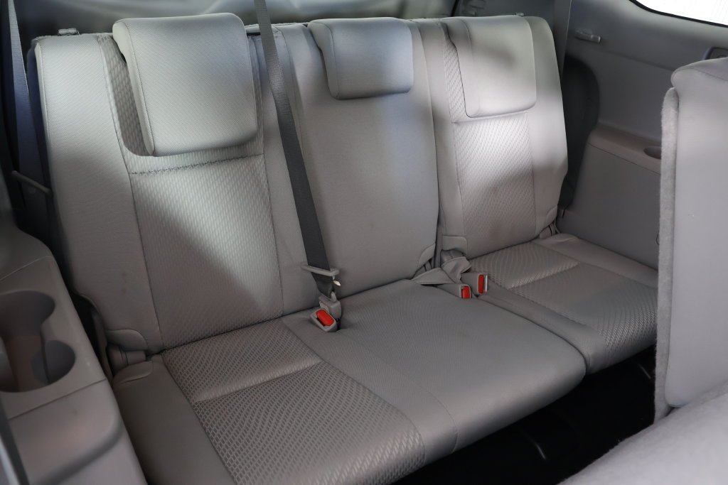 2017 Toyota Highlander LE - Photo 20