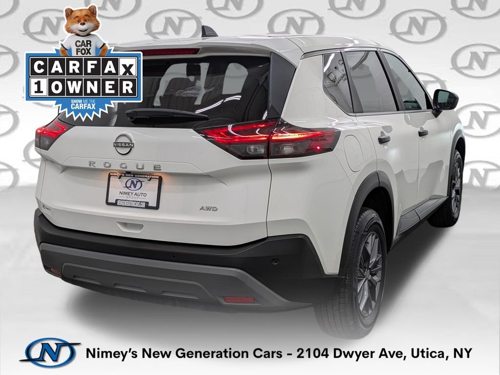 Used 2023 White Nissan S image 2