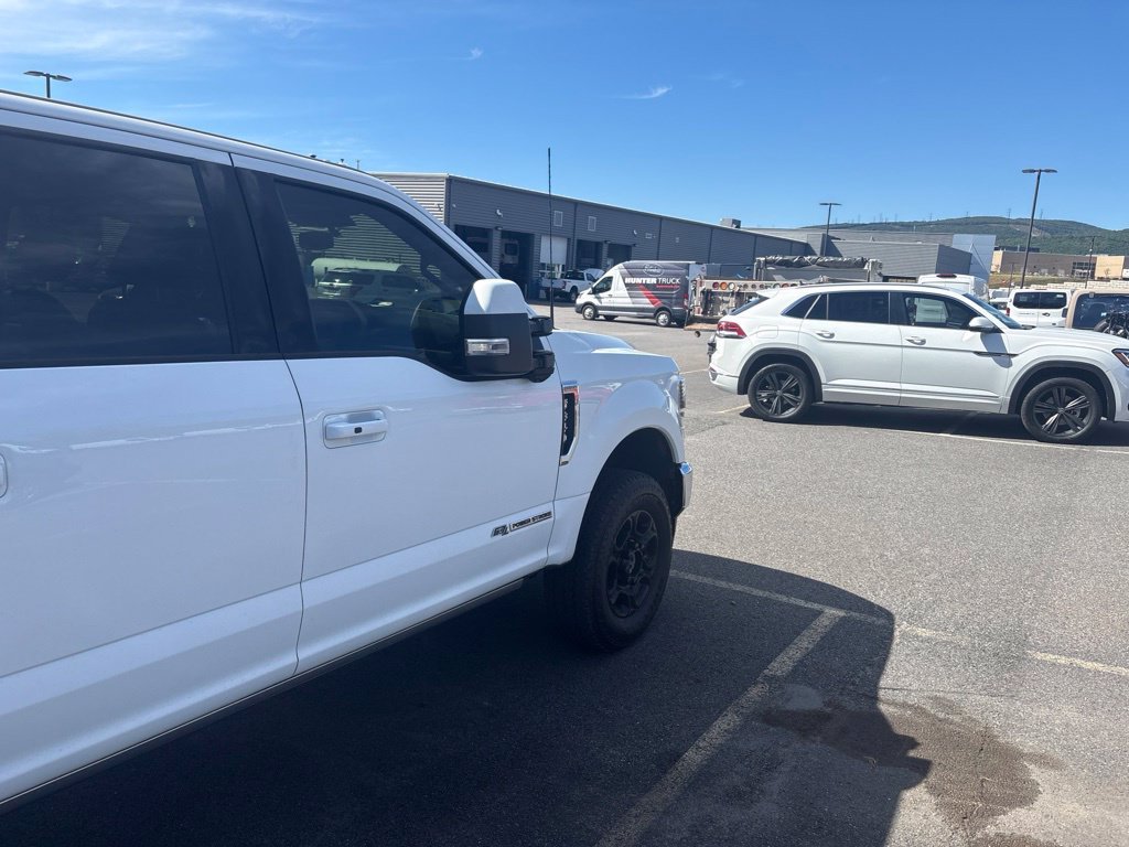 Used 2022 Oxford White Ford Lariat image 5