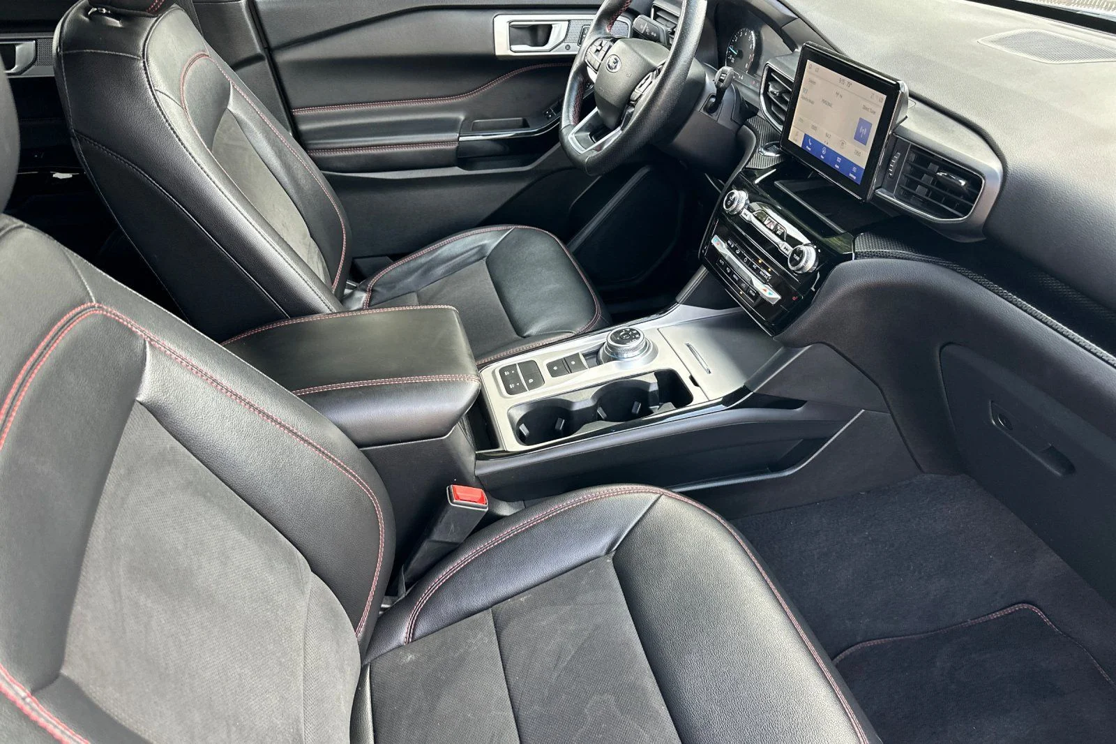 Used 2023 Gray Metallic Ford ST-Line image 17