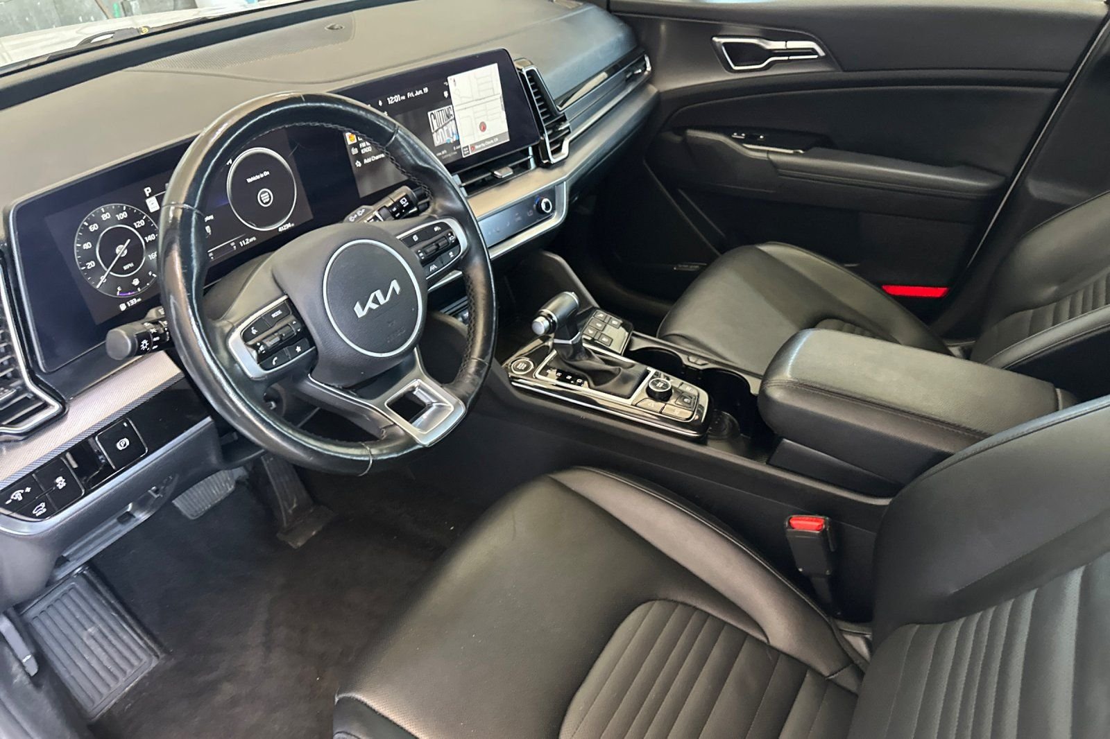 Used 2025 White Kia SX-Prestige image 10