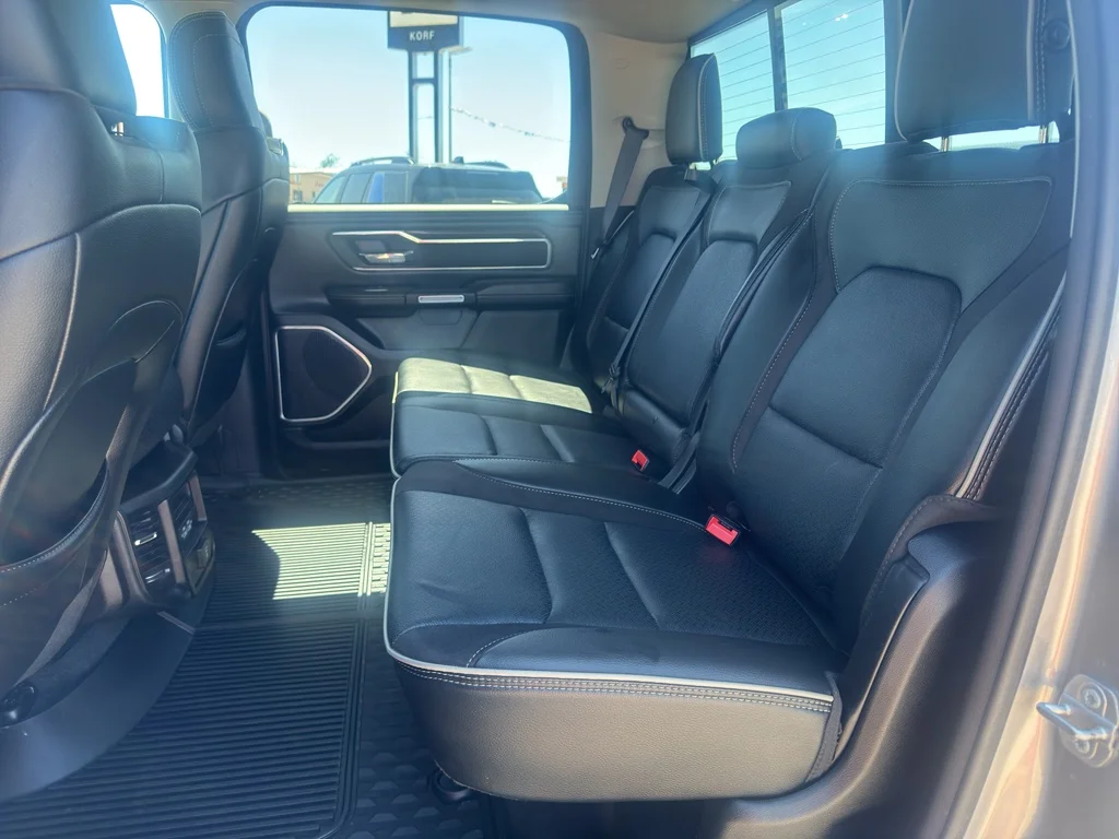 Used 2022 Billet Silver Metallic Clearcoat Ram Laramie image 13