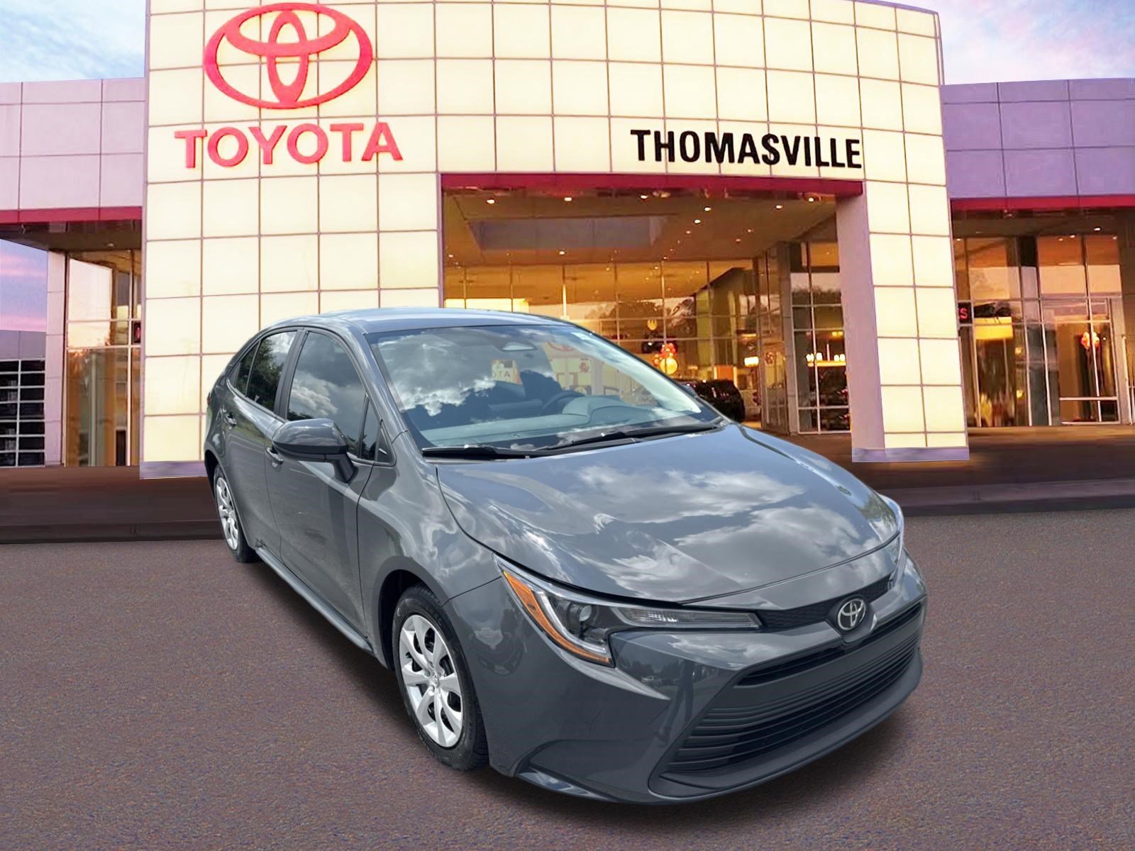 Used 2024  Toyota  image 3