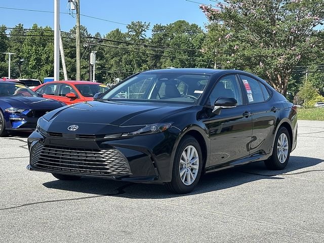 New 2026 Midnight Black Metallic Toyota LE image 3