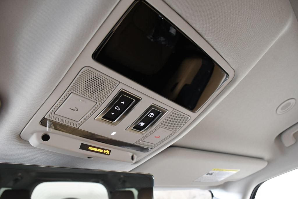 New 2026 Santorini Blk Land Rover S image 32