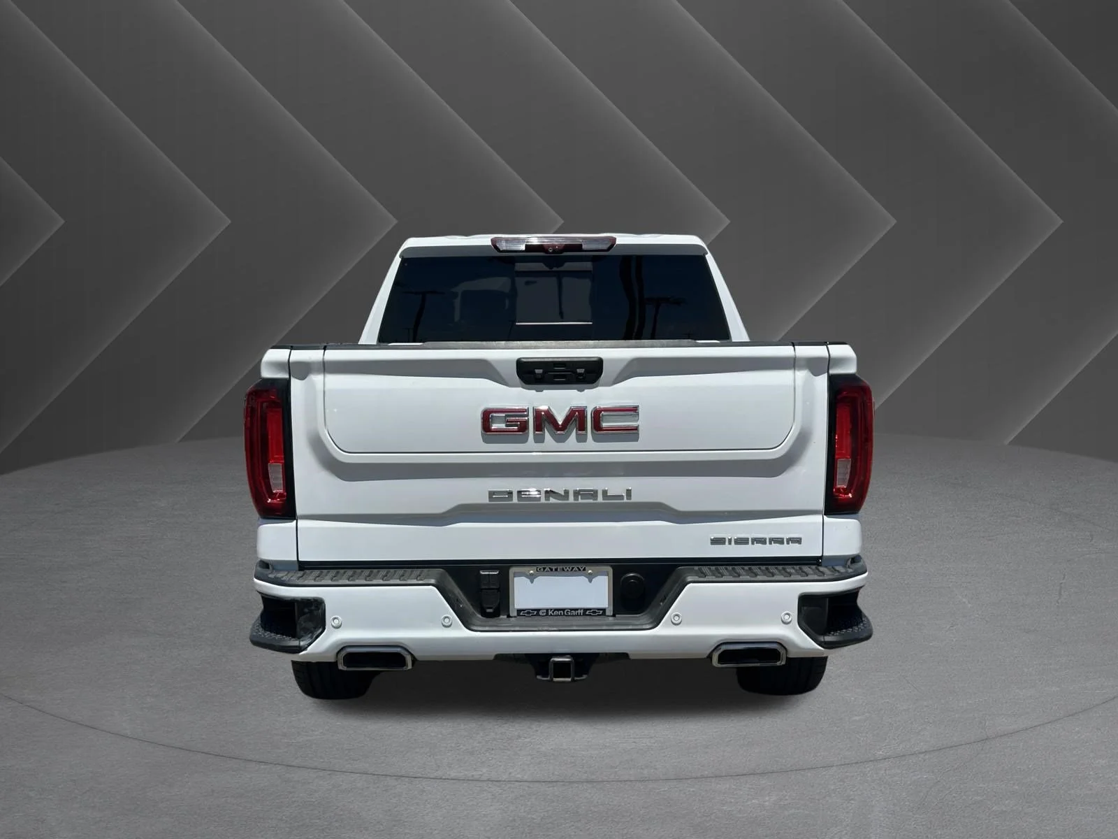 Used 2023 Summit White GMC Denali image 4