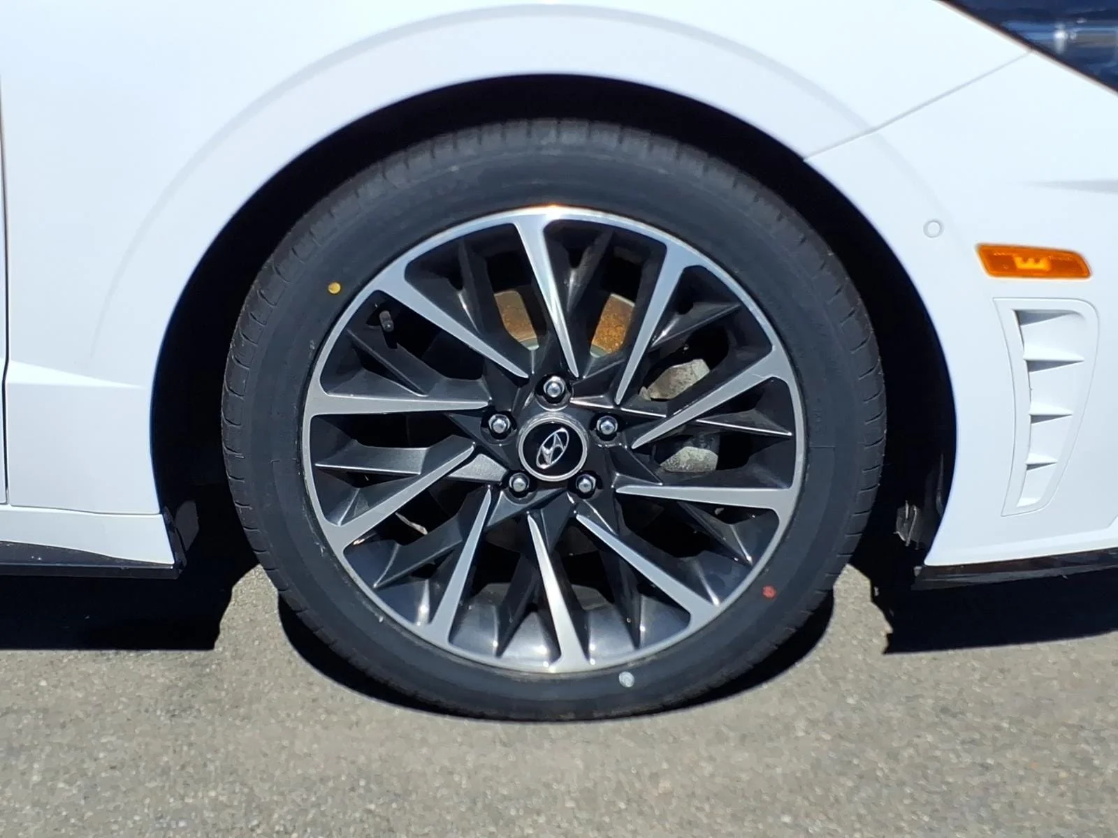 Used 2023 White Hyundai Limited image 13