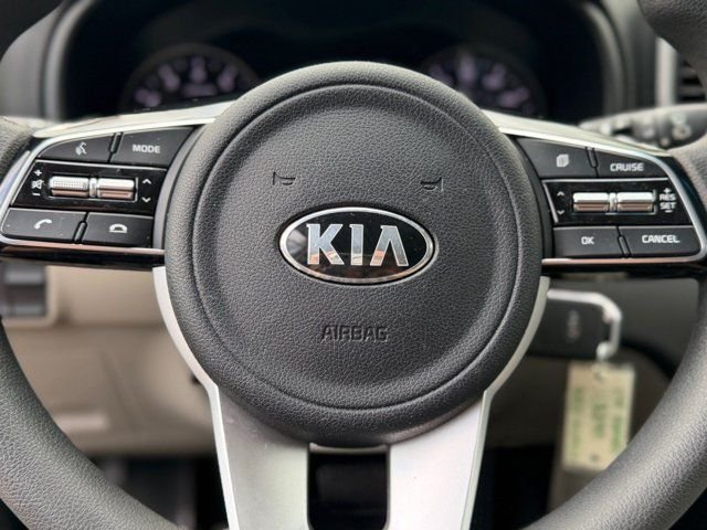 Used 2022 Red Kia LX image 26