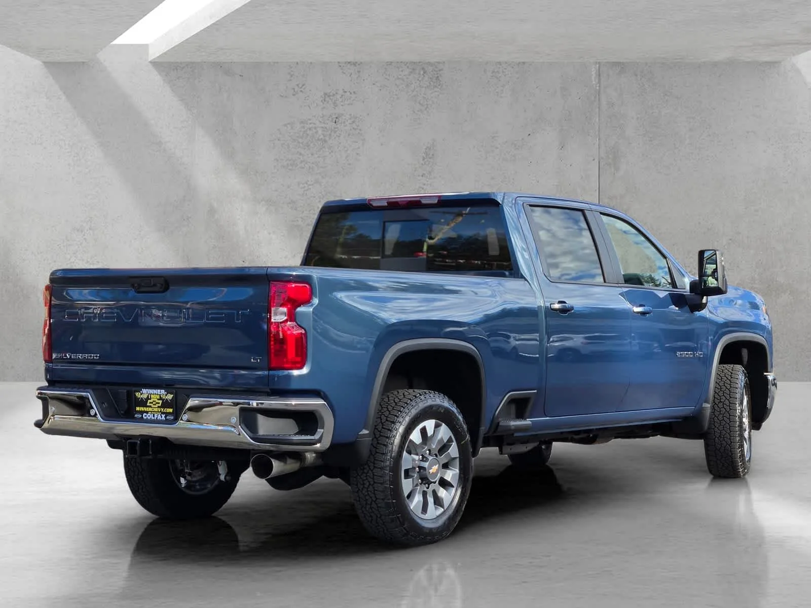 New 2026 Lakeshore Blue Metallic Chevrolet LT image 4