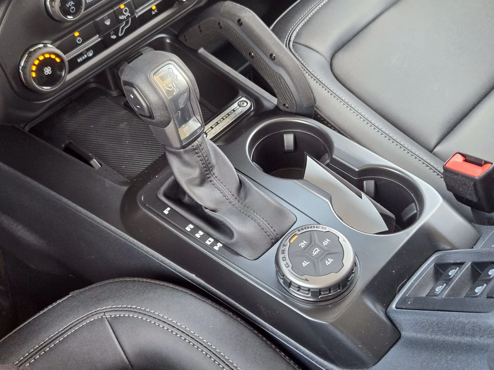 New 2026 Oxford White Ford Badlands® image 14