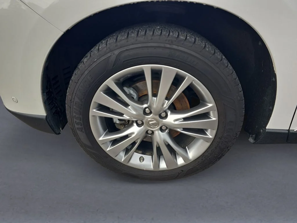 Used 2014 Starfire Pearl Lexus Base image 10