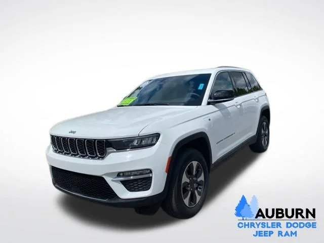 Used 2024 White Jeep 4xe image 3