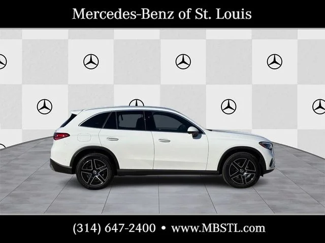 New 2026 Polar White Mercedes-Benz GLC 300 image 2