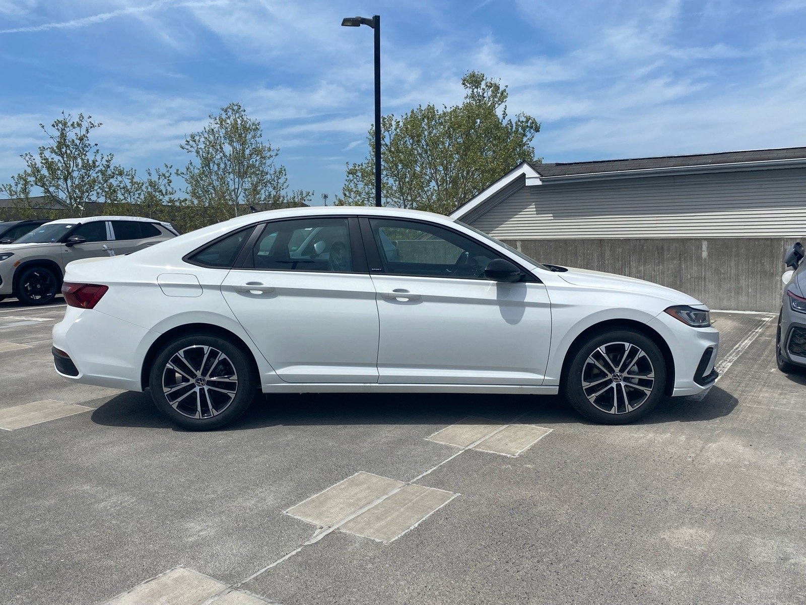 New 2026 White Volkswagen 1.5T Sport image 2