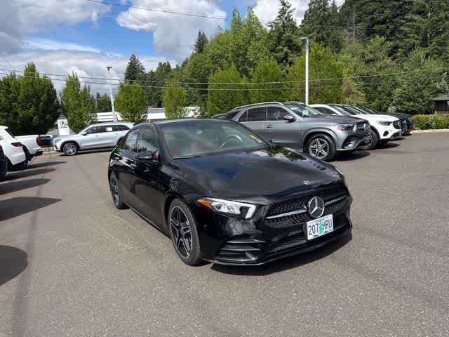 Used 2020 Night Black Mercedes-Benz A 220 image 3