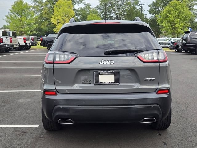 Used 2022 Gray Jeep Latitude Lux image 10