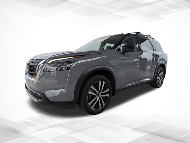 Used 2025 Gray Nissan Platinum image 7