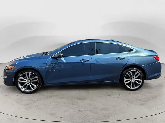 Used 2024 Blue Chevrolet LT image 8