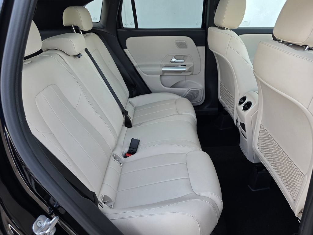 New 2026 Night Black Mercedes-Benz GLA 250 image 43