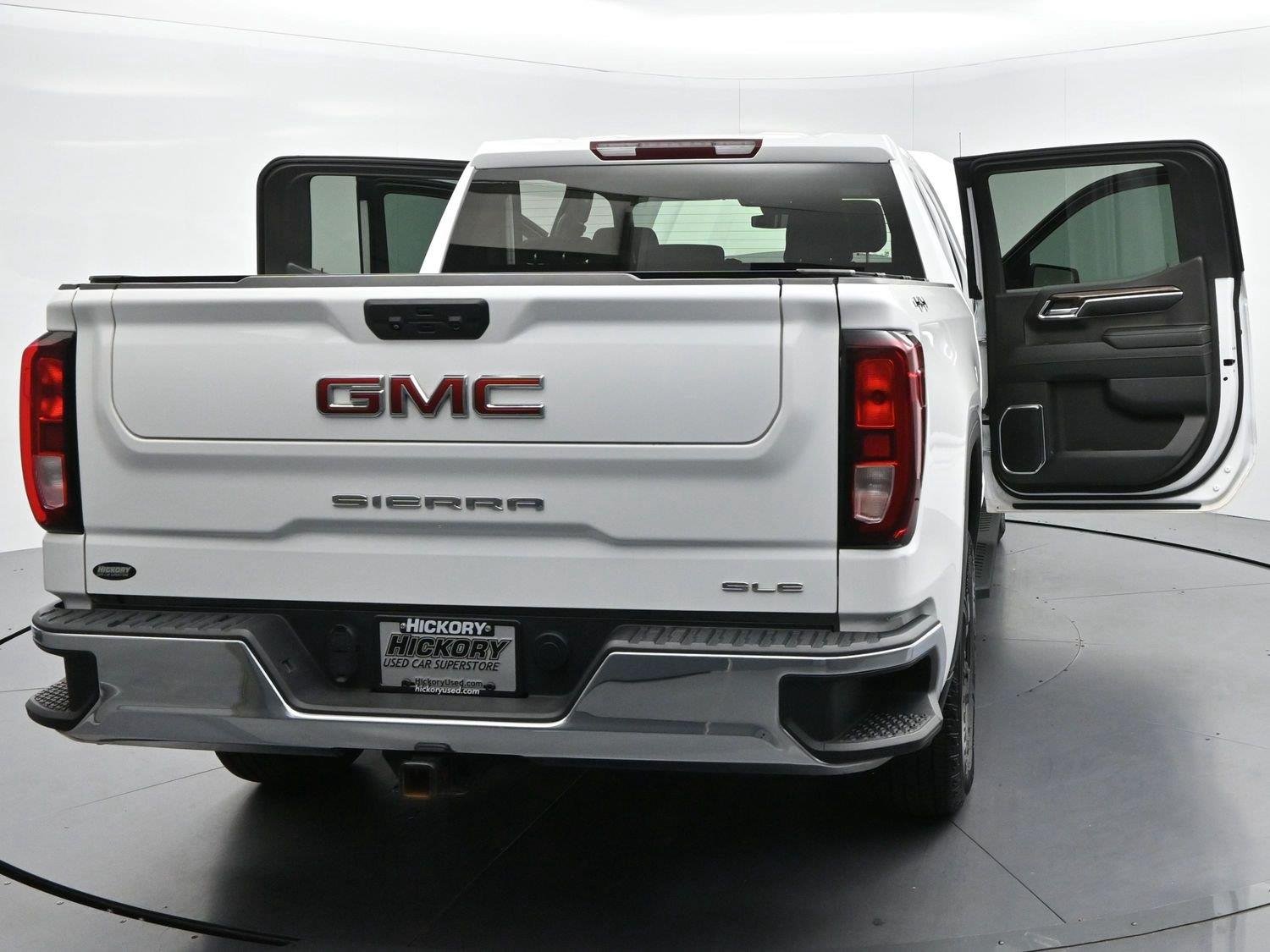 Used 2024 Summit White GMC SLE image 39