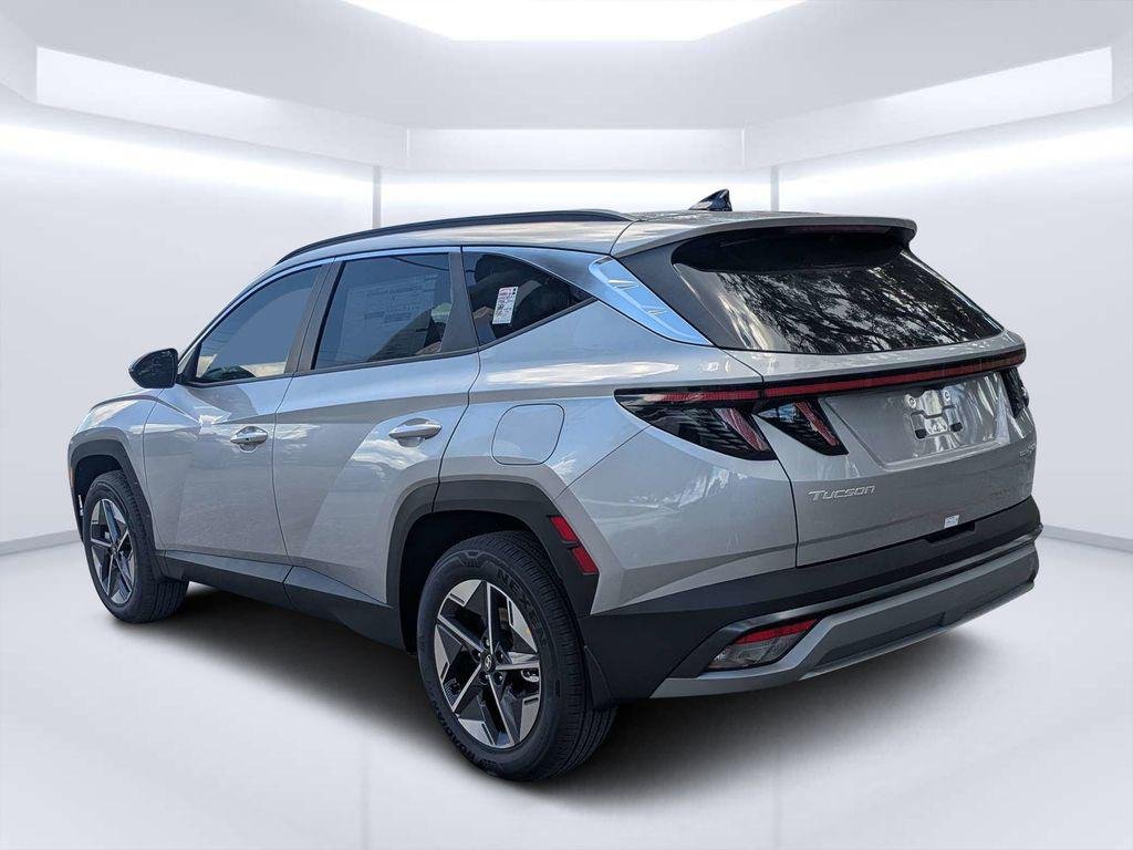 New 2026 Silver Hyundai SEL Convenience image 5