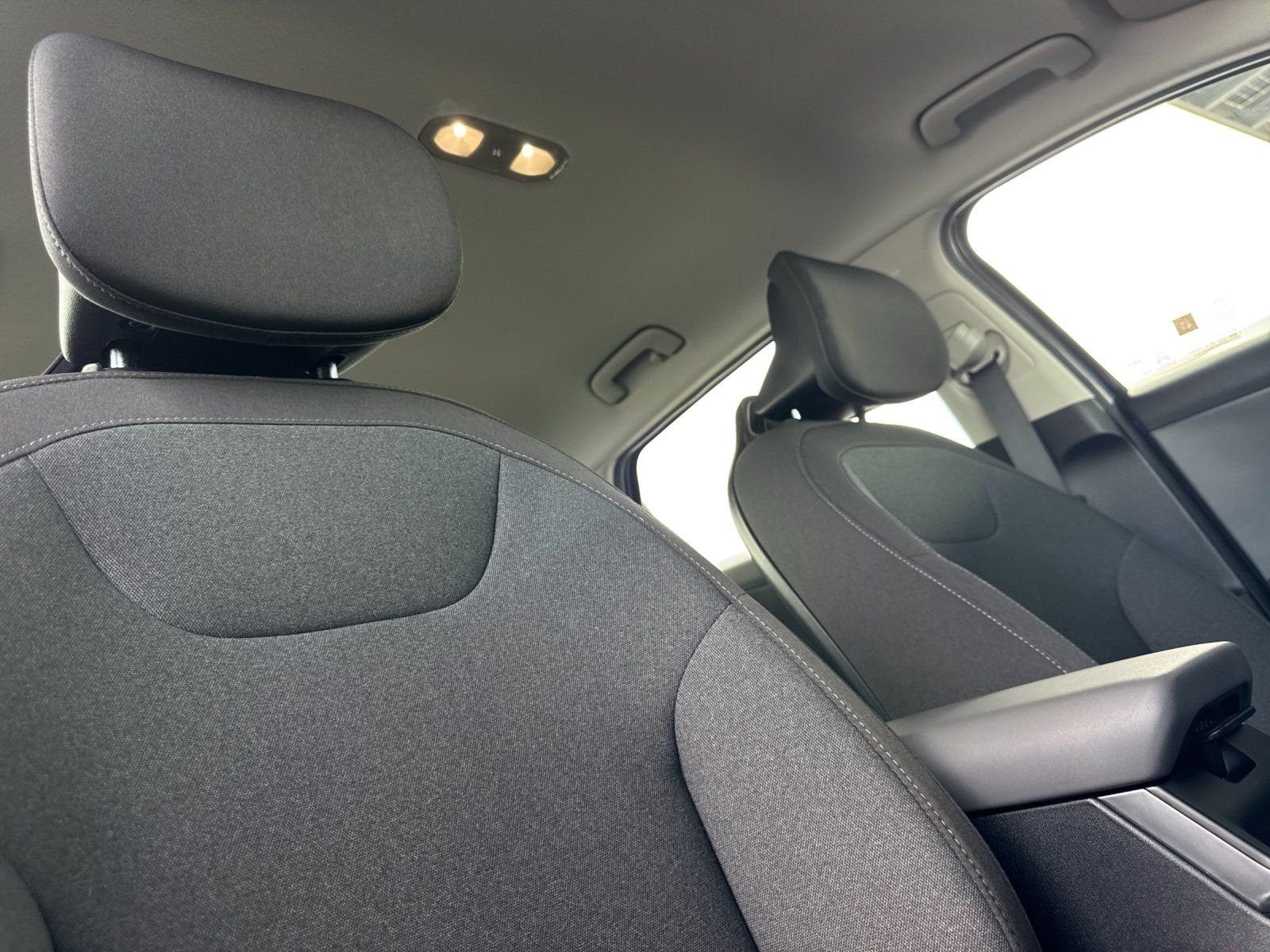 Certified Used 2025 Blue Kia LXS image 15
