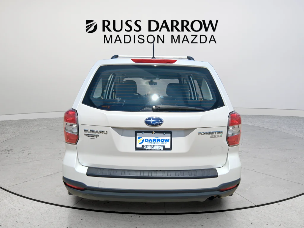 Used 2014 White Subaru 2.5i image 4