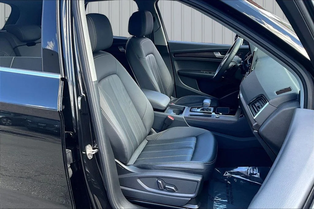 Used 2023 Black Audi 45 S line Premium image 28