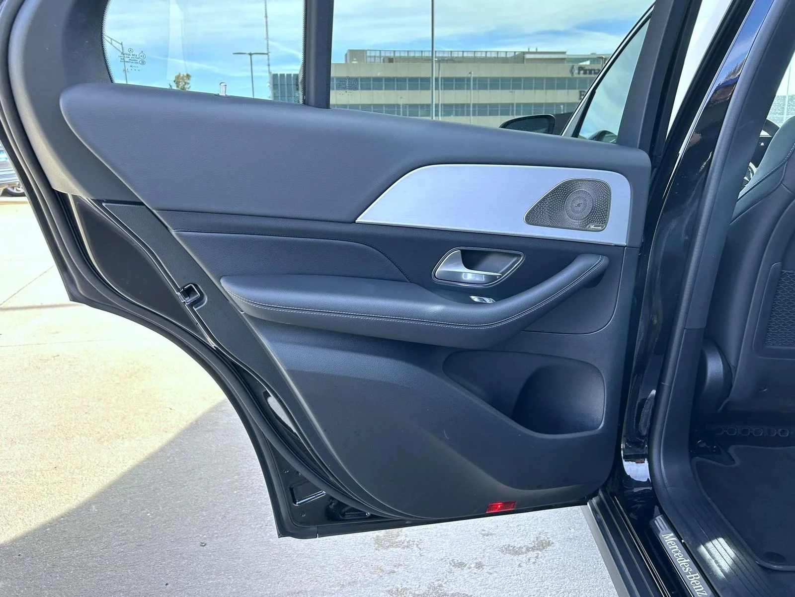 Used 2025 Black Mercedes-Benz GLE 350 image 20
