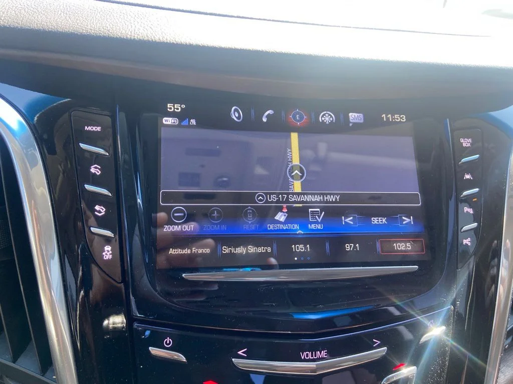 Used 2019 Crystal White Cadillac Premium Luxury image 22