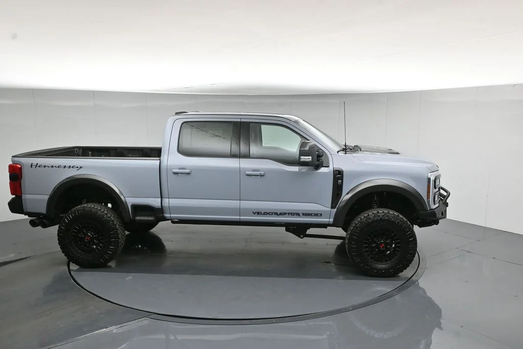 New 2026 Glacier Gray Metallic Tri-Coat Ford Lariat image 43