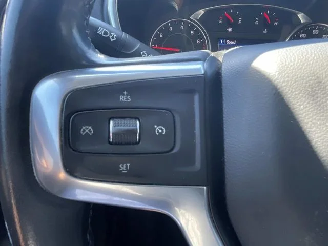 Used 2020 BLACK Chevrolet LT image 24