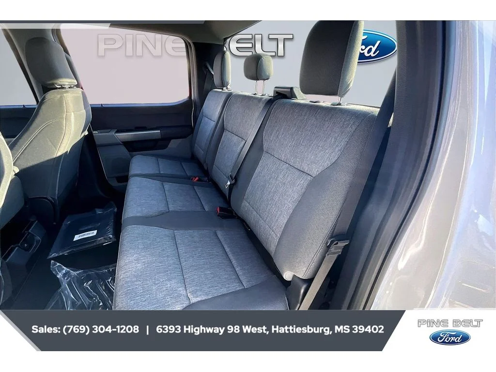 New 2026 Oxford White Ford F-350® XL image 20