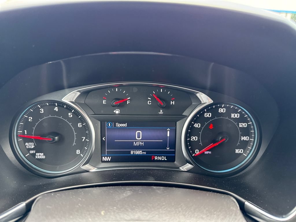 Used 2022 Silver Ice Metallic Chevrolet LT image 15