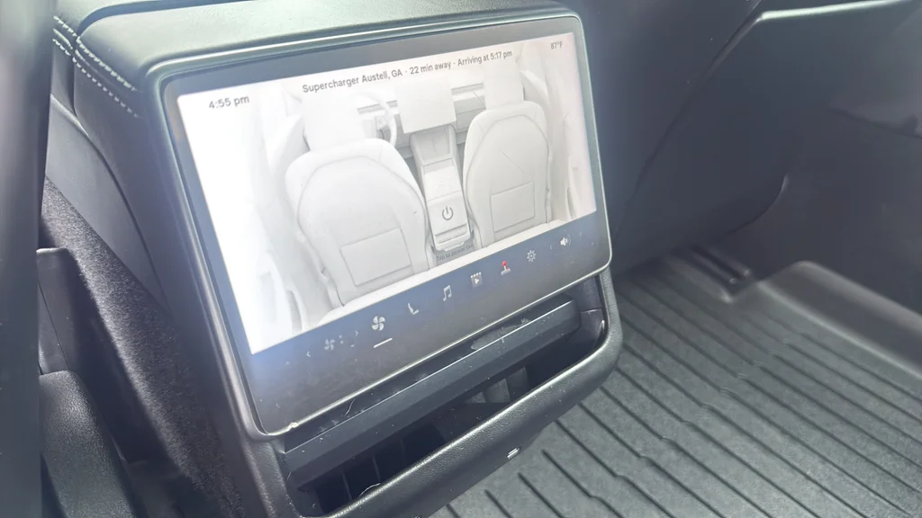 2025 Tesla Model 3 Long Range - Photo 27