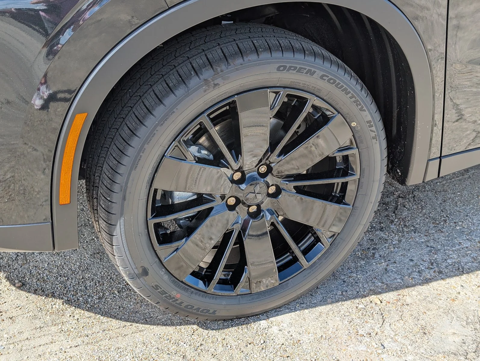 New 2026 Black Mitsubishi LE image 11