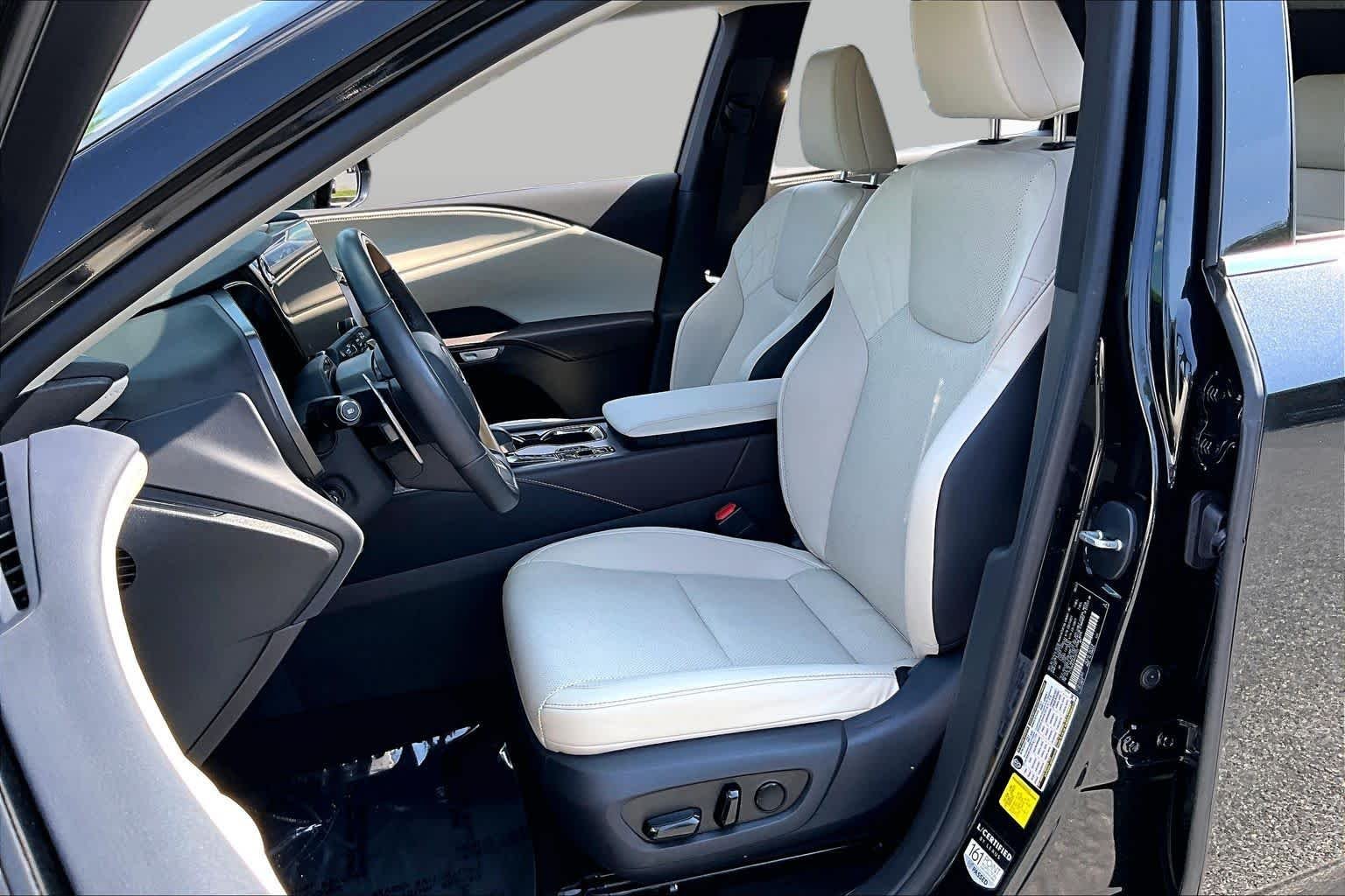 Used 2024 Caviar Lexus Premium image 8