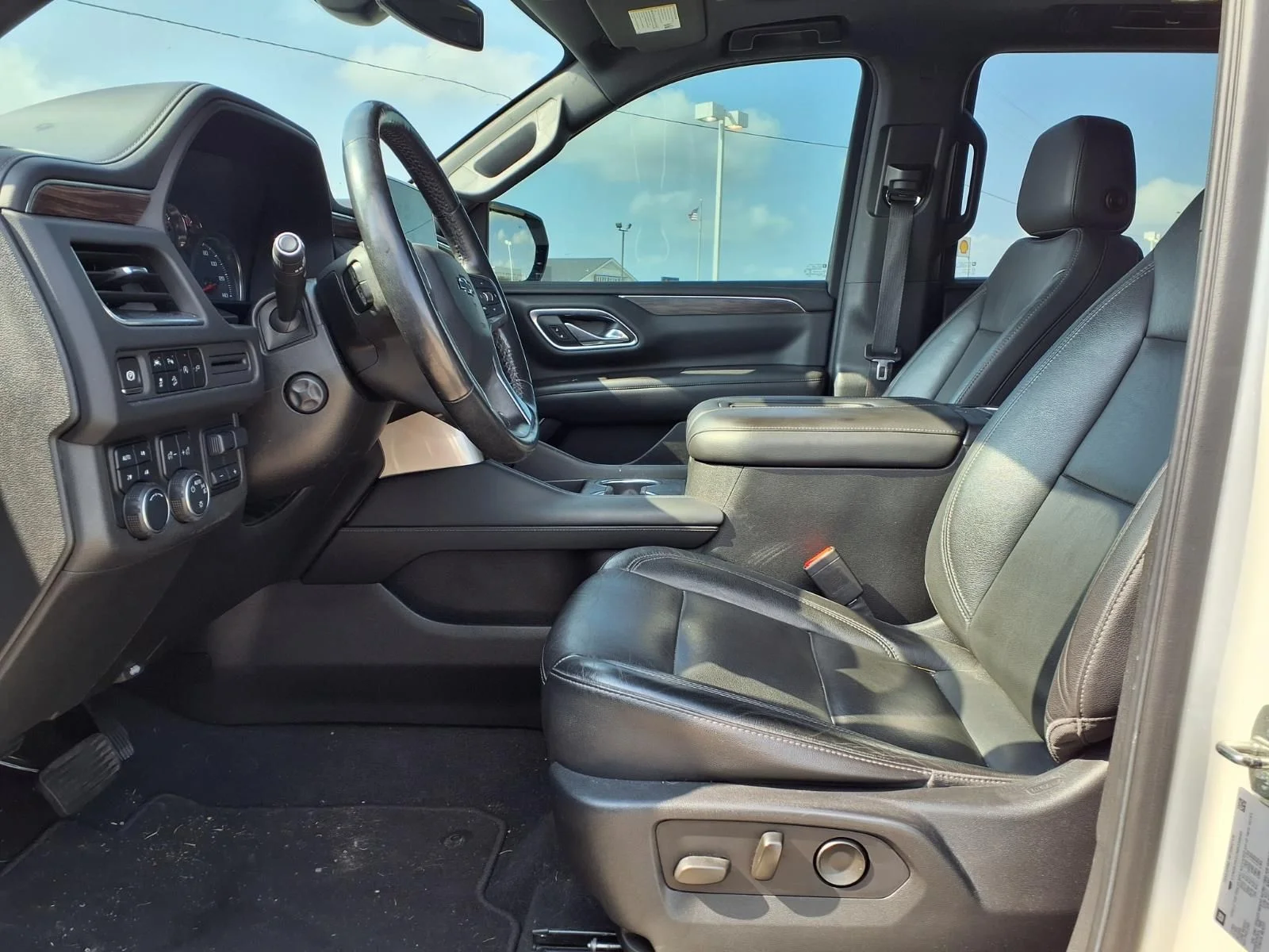 Used 2021 Beige Chevrolet Z71 image 11