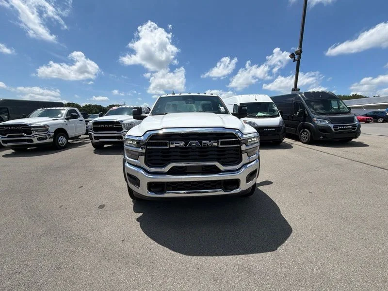 New 2026 Bright White Clear-Coat Exterior Paint RAM Tradesman image 8