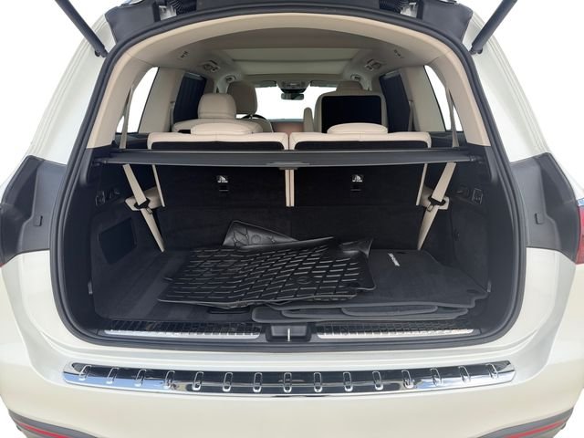 Used 2024  Mercedes-Benz GLS 580 image 18