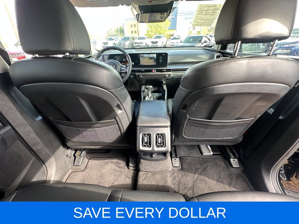 Used 2025 Black Kia S image 20