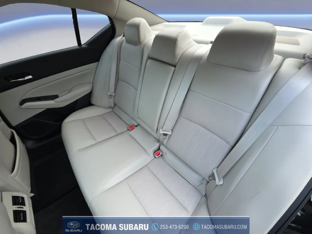 Used 2019 Black Nissan 2.5 Platinum image 16