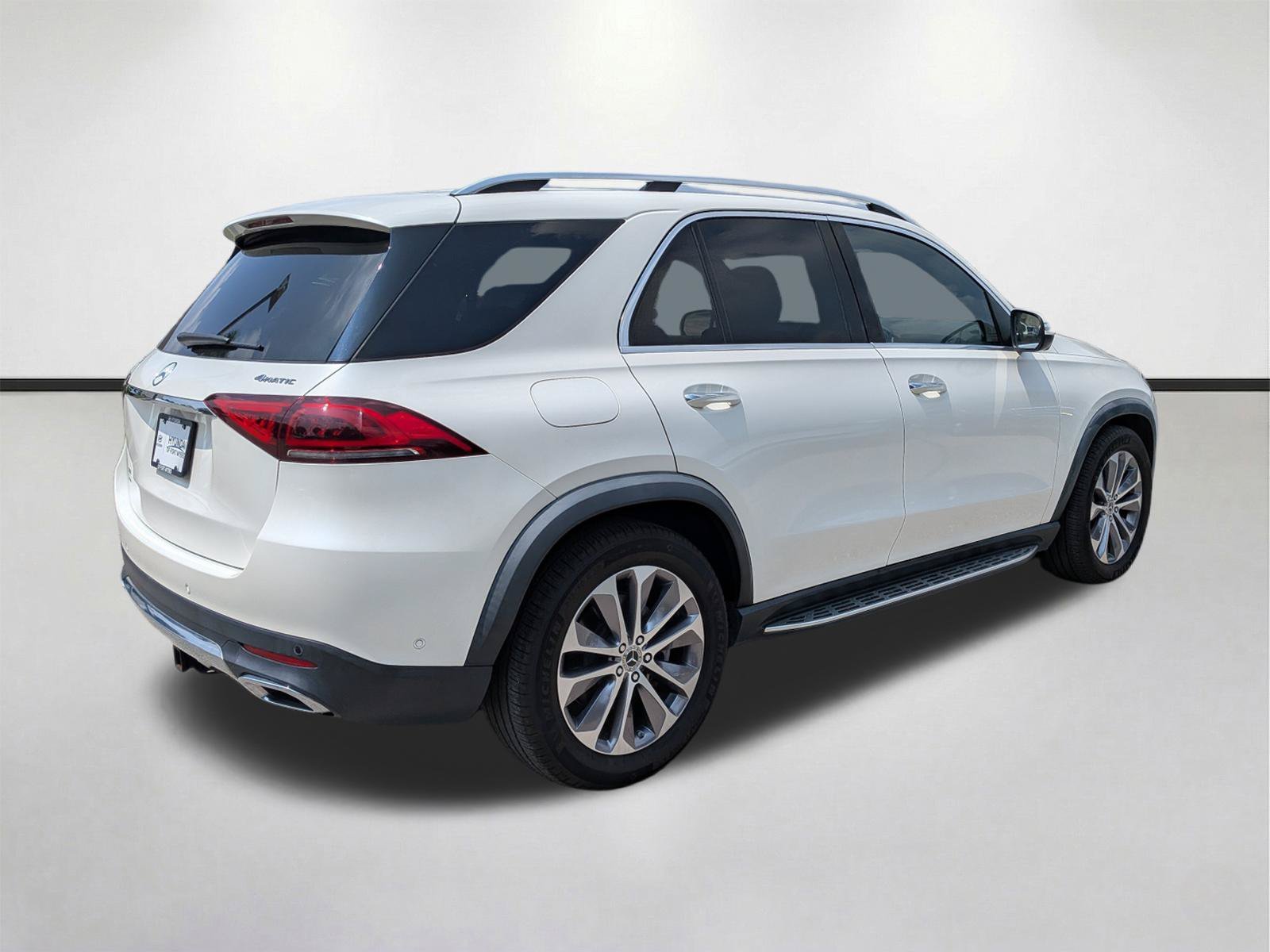 Used 2022 MANUFAKTUR Diamond White Bright Mercedes-Benz GLE 450 image 4