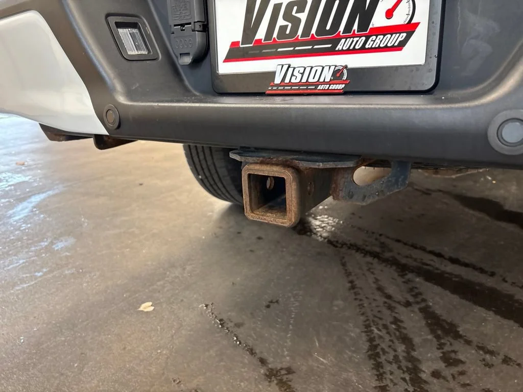Used 2020 White Ford XL image 14