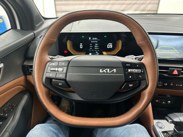 Used 2026 White Kia X-Line image 12
