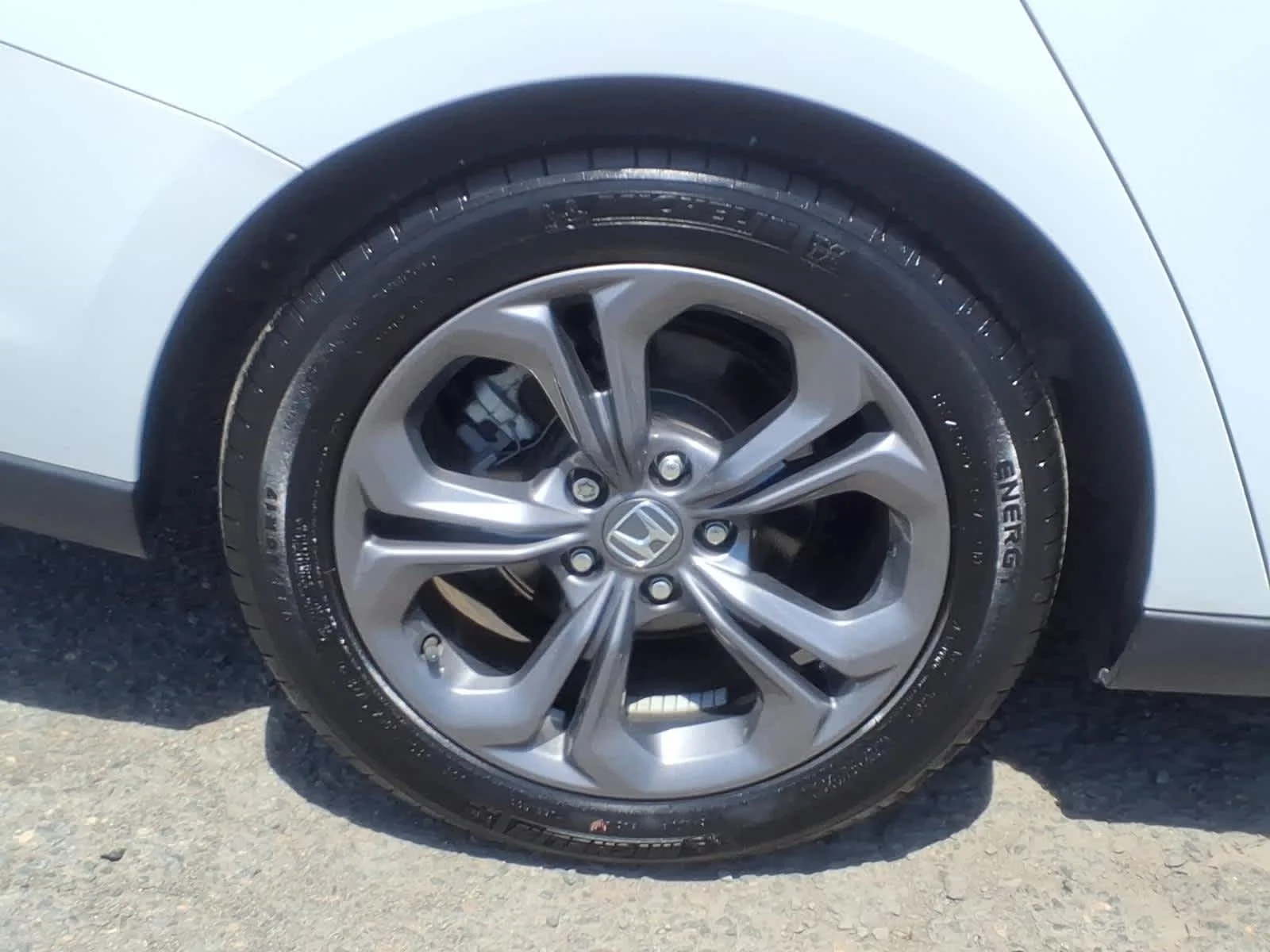 2023 Honda Accord EX - Photo 9