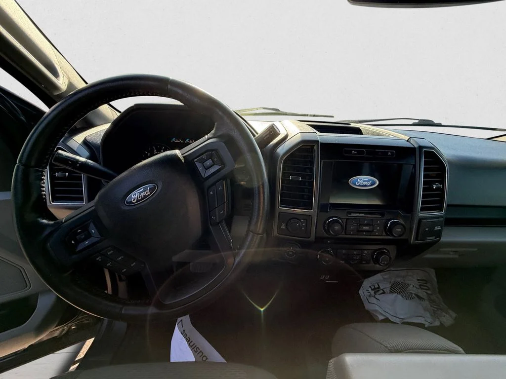 Used 2017 Black Ford XLT image 8