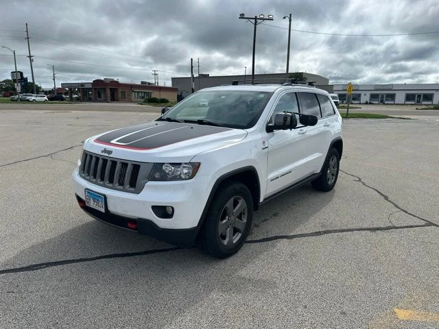Used 2013 Bright White Jeep Laredo image 2
